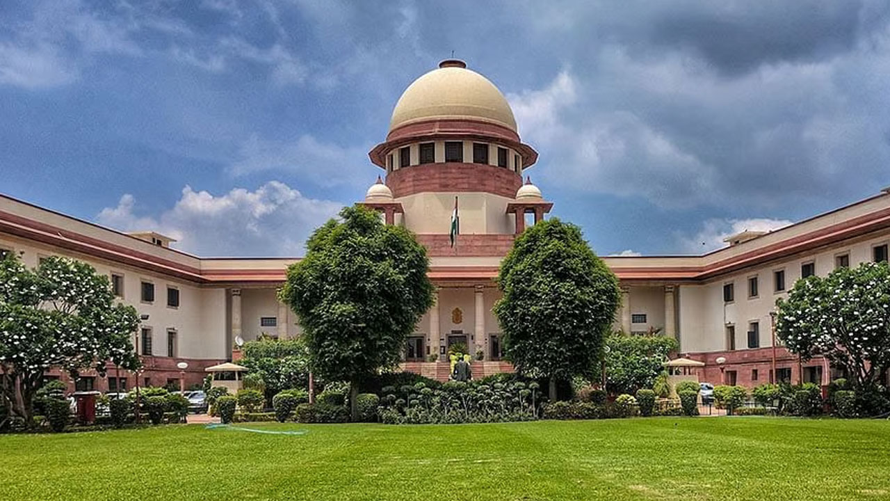 Supreme Court: ఆమె సహకారం తక్కువేమీ కాదు.. హౌస్‌వైఫ్‌ల విషయంలో కీలక తీర్పు..