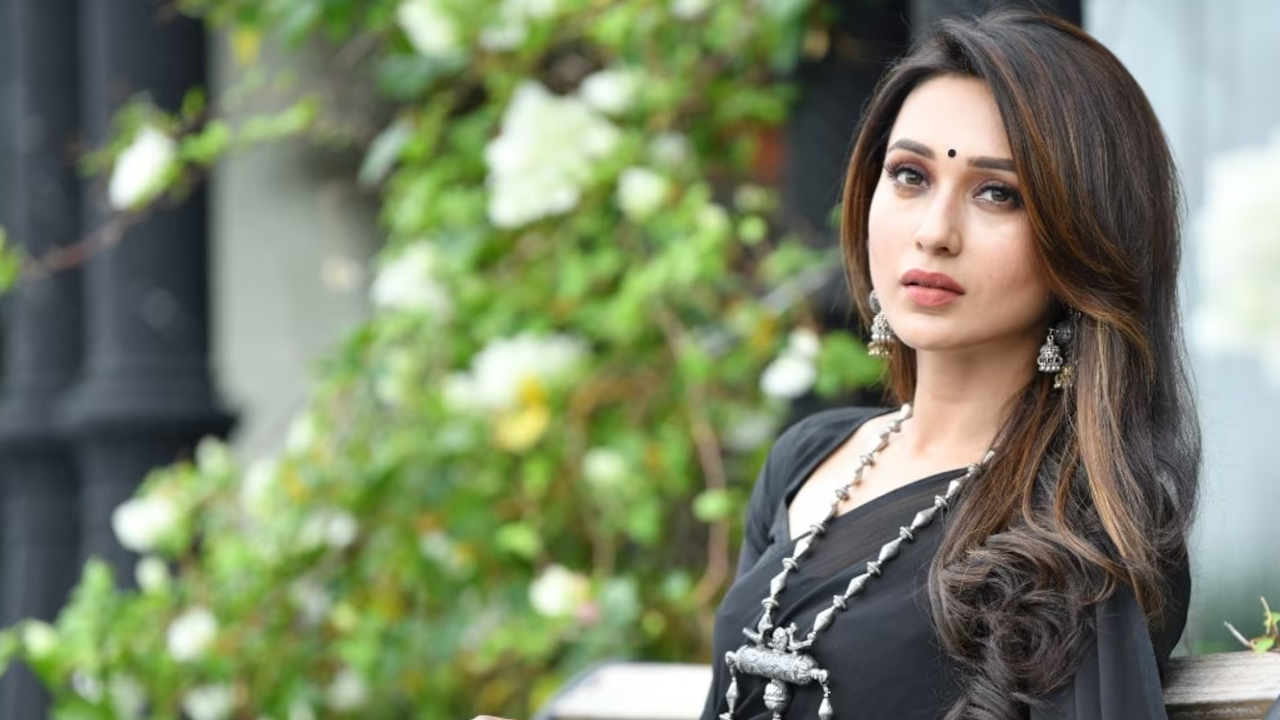 Mimi Chakraborty: నటి, టీఎంసీ ఎంపీ మిమీ చక్రవర్తి రాజీనామా..నెక్ట్స్ ఆ పార్టీయేనా?