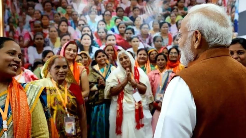 PM Narendra Modi: దాదాగిరి నుంచి ఇంట్లో గొడవల దాకా.. మహిళలతో ప్రధాని మోదీ చిట్‌చాట్