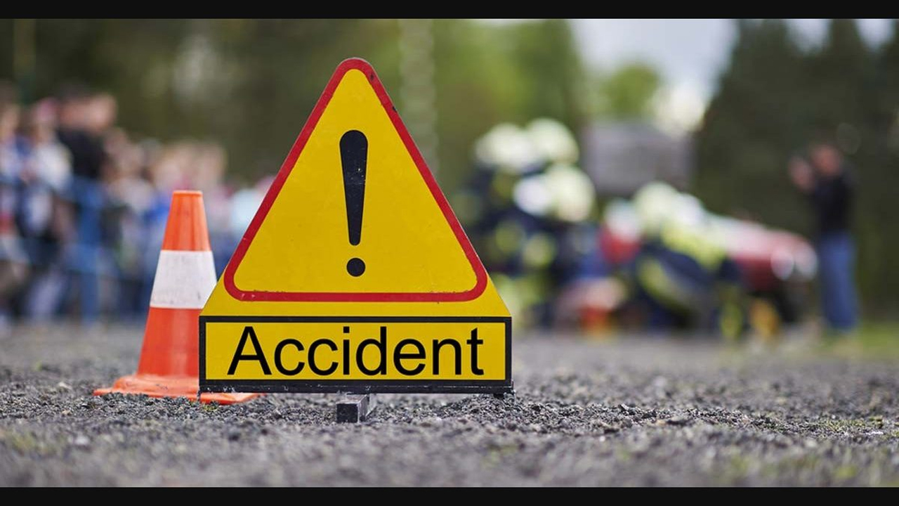 Road Accident: నల్గొండ జిల్లాలో రోడ్డు ప్రమాదం..