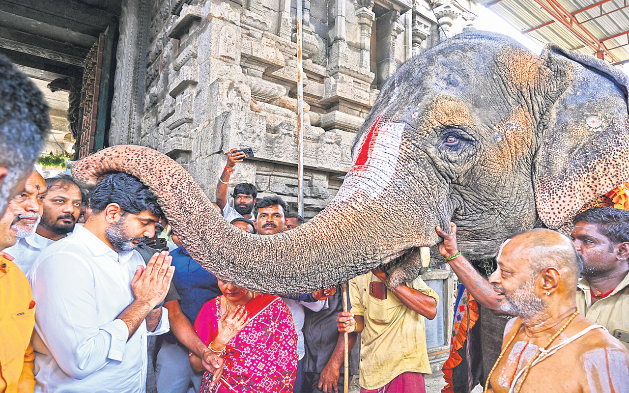 రామానుజర్‌ సన్నిధిలో లోకేశ్‌