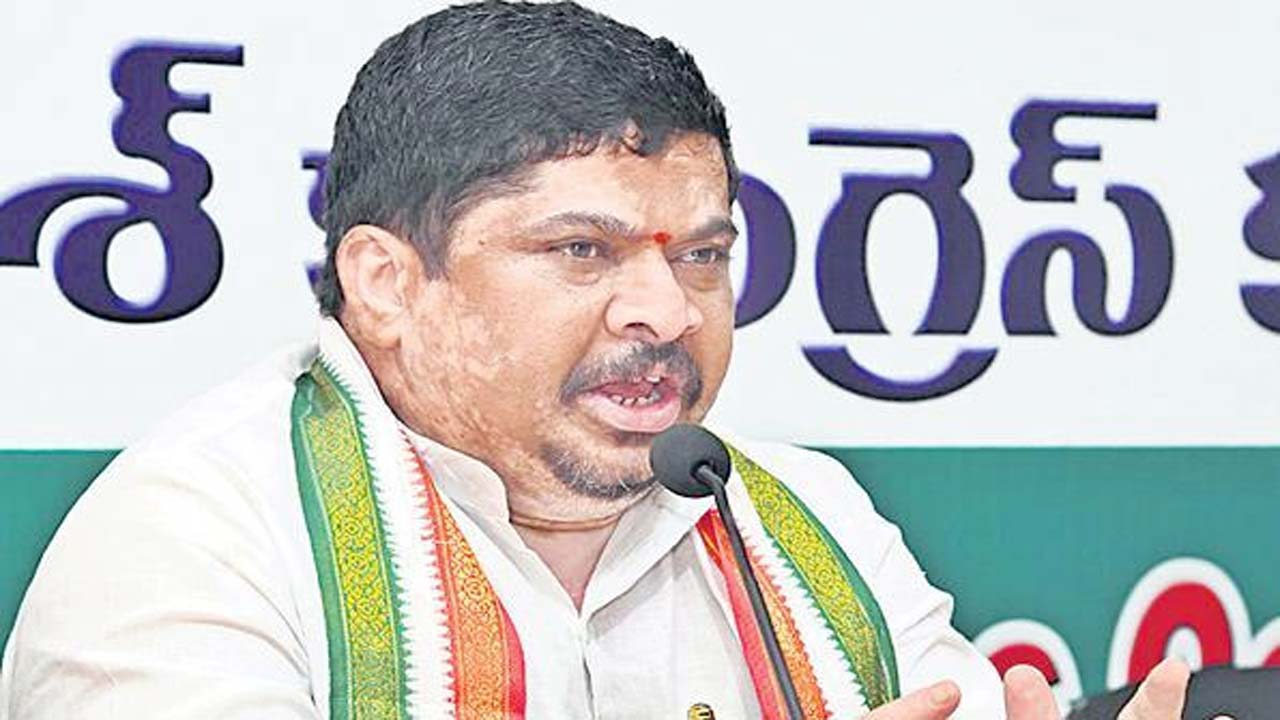 యాత్ర పేరిట ‘బండి’ రాజకీయ డ్రామాలు