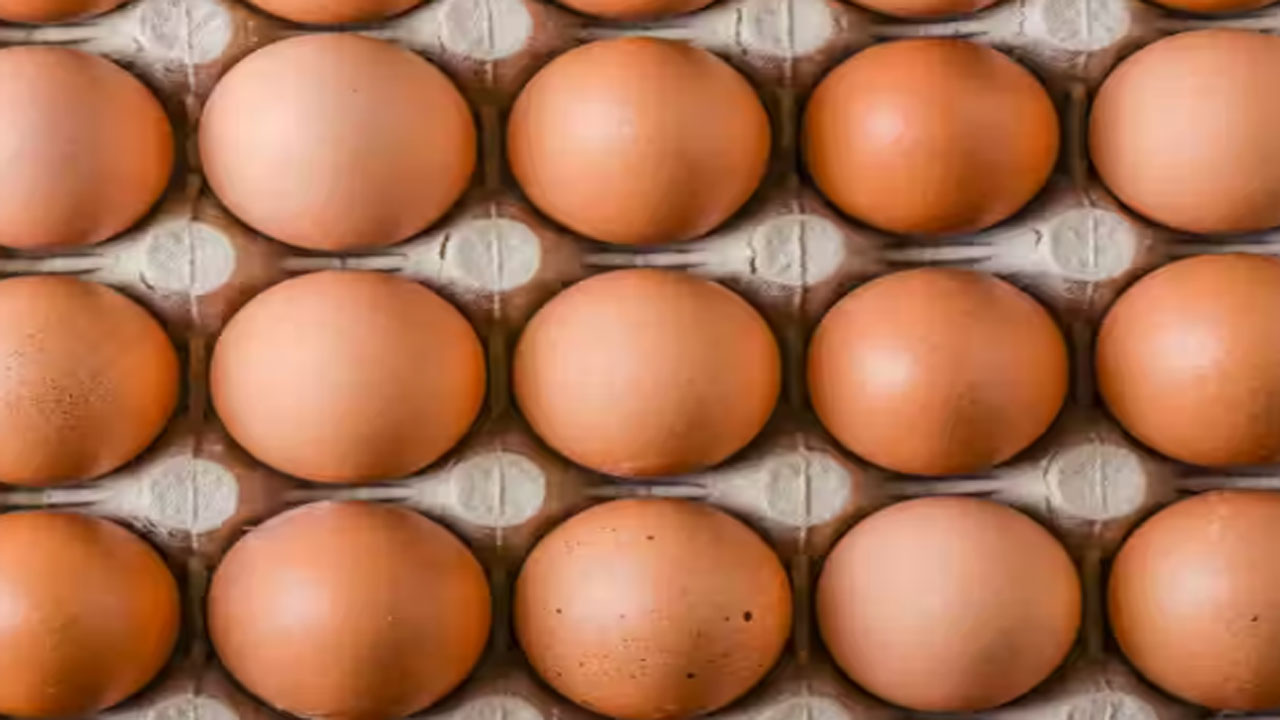 Eggs Scam: నాలుగు డజన్ల గుడ్లు కేవలం రూ.49కే అంటూ ఆఫర్.. ఆన్‌లైన్‌లో ఆర్డర్ చేసిన మహిళకు షాక్!
