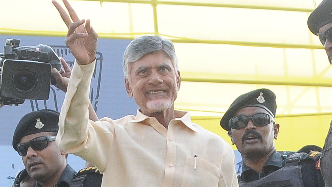 TDP: పెనుకొండలో చంద్రబాబు ‘రా కదలి రా’ సభ ఫోటోస్..