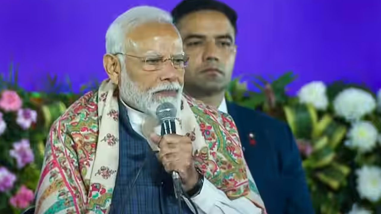 PM Modi: రూ.34 వేల కోట్ల అభివృద్ధి పనులకు ప్రధాని మోదీ శ్రీకారం.. ఎక్కడంటే..?