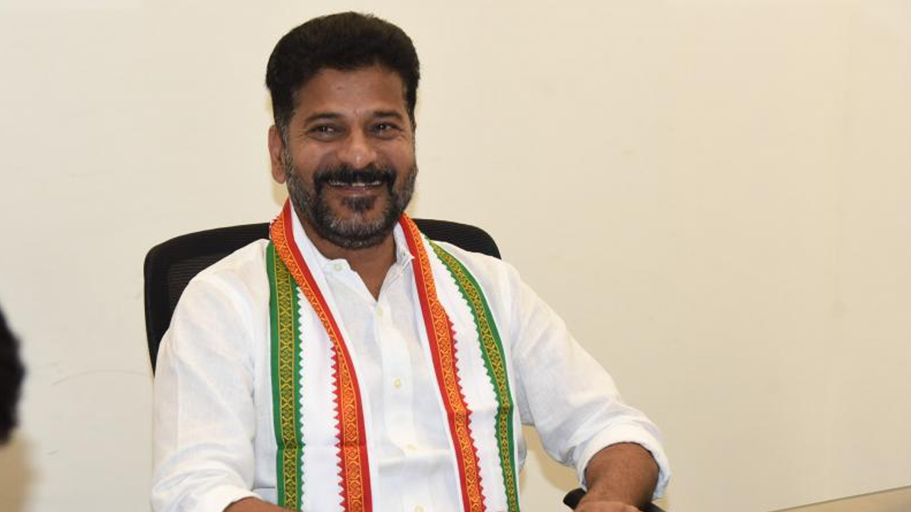 CM Revanth: రేపు ఢిల్లీకి సీఎం రేవంత్..