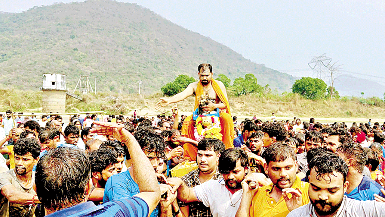 వైభవం.. చక్రతీర్థం