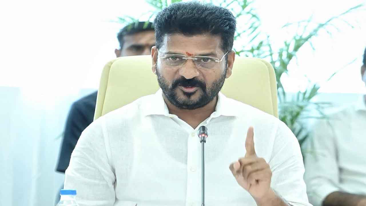 CM Revanth: తెలంగాణ బాపు కేసీఆర్ కాదు.. ఆయనే అసలైనోడు..!