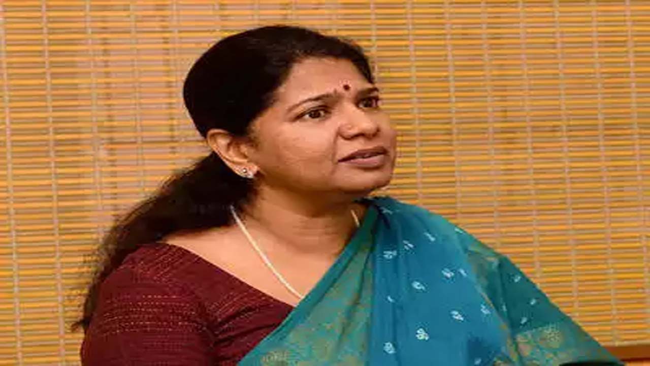 MP Kanimozhi: కనిమొళి సంచలన కామెంట్స్.. మోదీ వచ్చి రాష్ట్రంలో తిష్ఠ వేసినా బీజేపీకి ఓట్లు రాలవు.. 