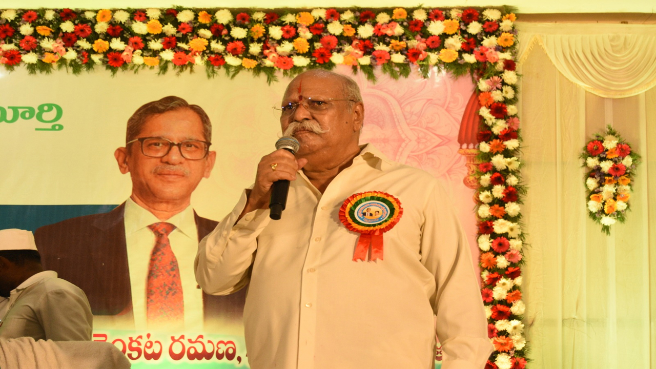 మాతృ భాష పరిరక్షణకు అందరం కృషి చేయాలి: జస్టిస్ ఎన్వీ రమణ