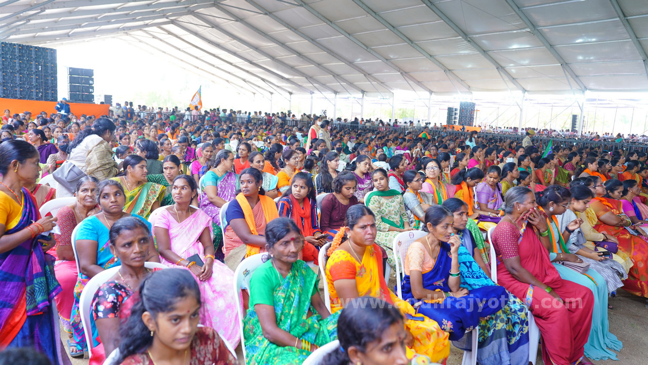 స్కామ్‌లన్నీ కుటుంబ పార్టీలవే  