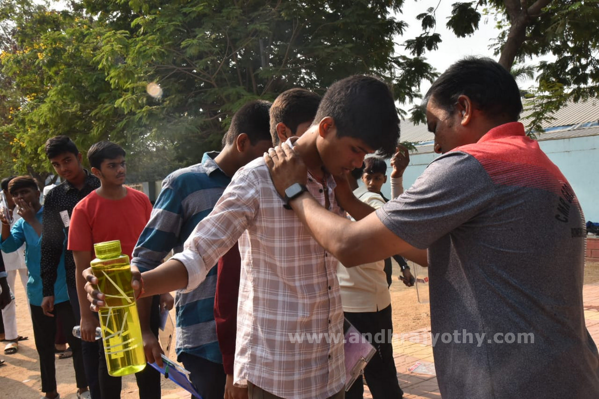  పది పరీక్షలు షురూ..
