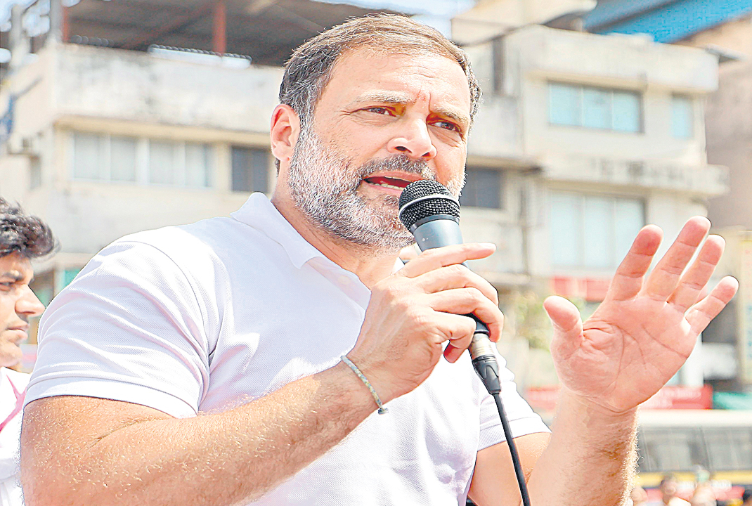రాహుల్: ఇది దోపిడీ రాకెట్!