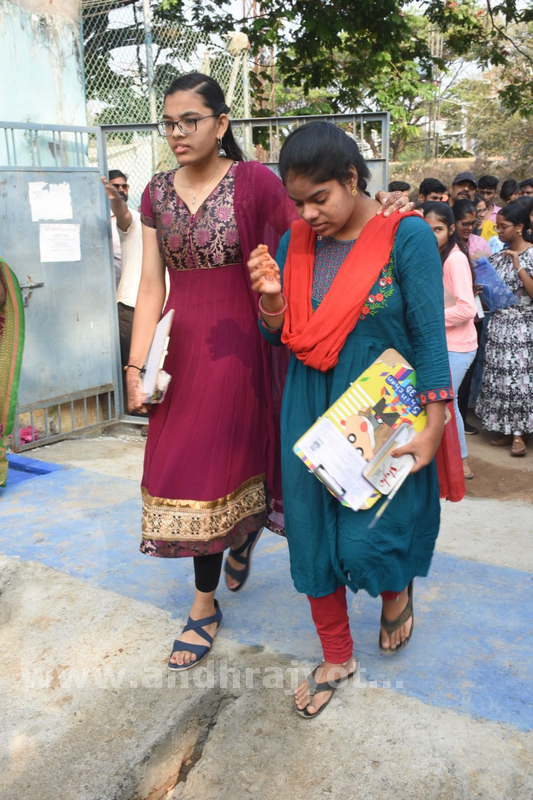  పది పరీక్షలు షురూ..