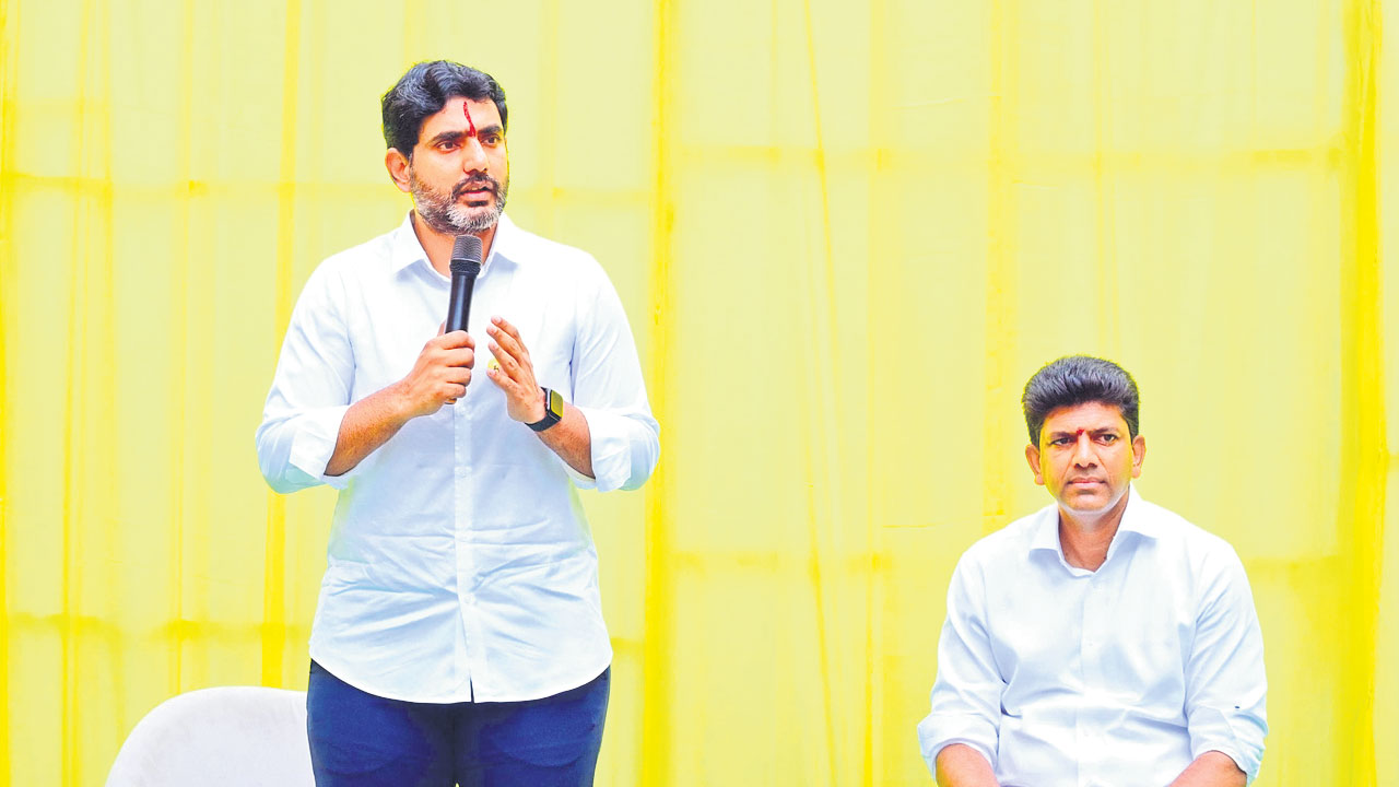 ఒక్క చాన్స్‌ ఇస్తే అథఃపాతాళానికి తొక్కేశాడు