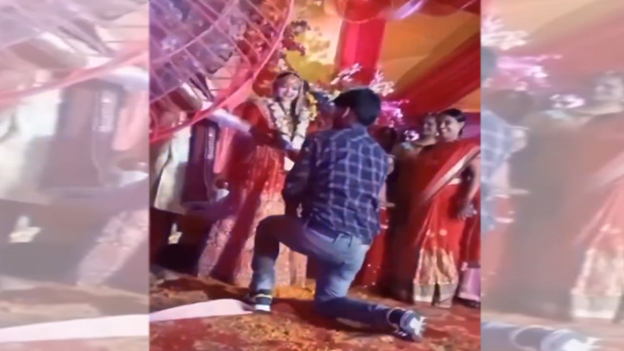 Viral Video: అరెరే..! ఏదో చేయబోయి.. చివరికి వధువు ముందు పరువు పోగొట్టుకున్నాడుగా.. 