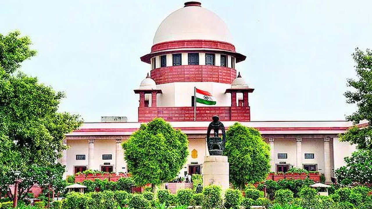 Supreme Court: సుప్రీంకోర్టులో హిమాచల్ రెబల్ ఎమ్మెల్యేలకు ఎదురుదెబ్బ.. అనర్హతపై స్టే విధించేందుకు నో