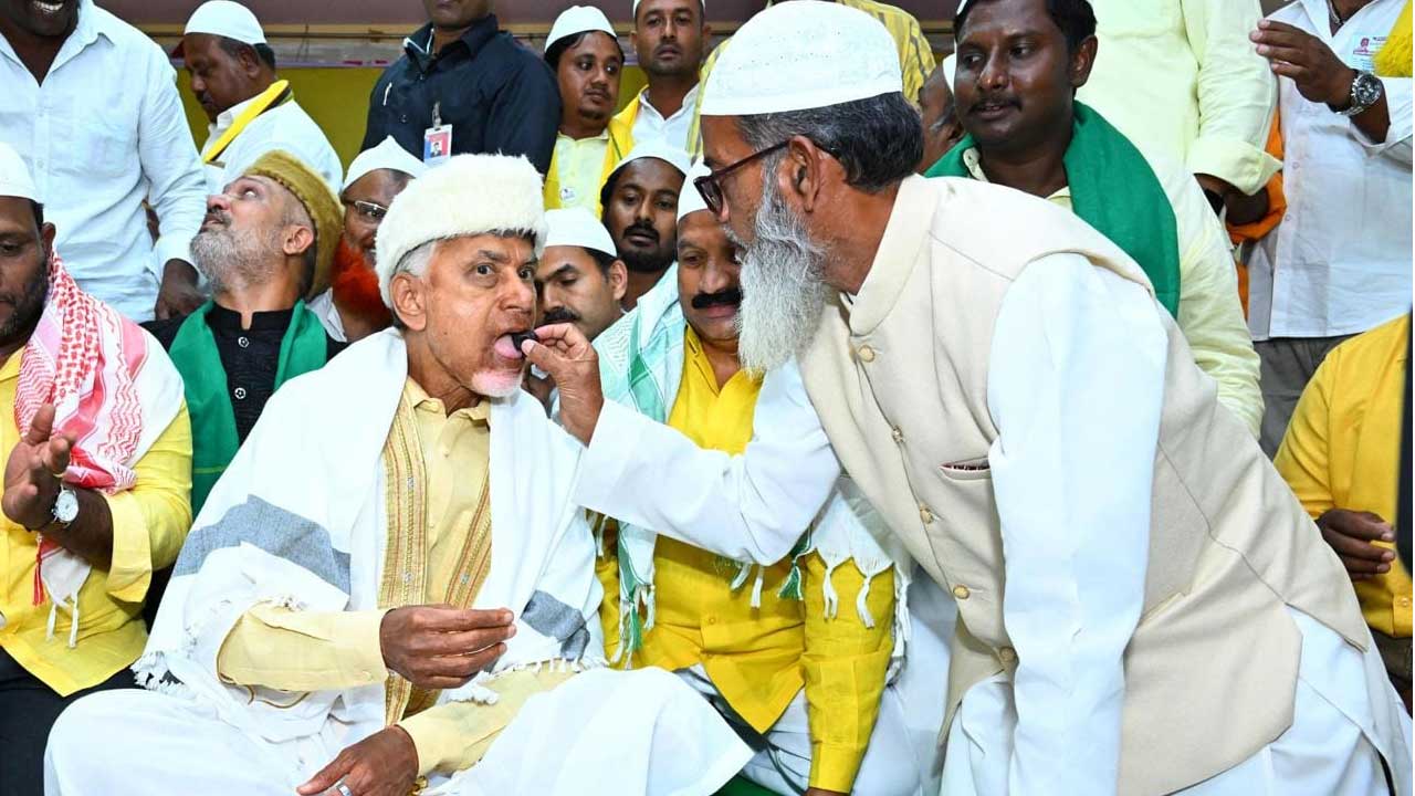 TDP: కుప్పంలో చంద్రబాబు పర్యటన దృశ్యాలు..