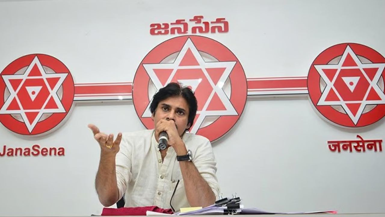 Pawan Kalyan: పిఠాపురం నుంచే శంఖారావం పూరించనున్న పవన్..