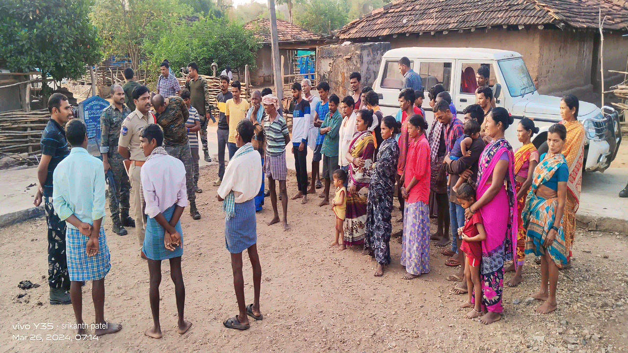 Kumaram Bheem Asifabad-   మావోయిస్టులకు సహకరించొద్దు