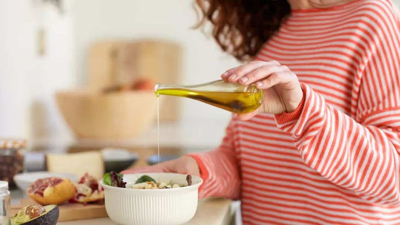 Olive Oil: ప్రతి రోజూ ఆలివ్ ఆయిల్‌ ఫుడ్స్ తింటే ఎన్ని ఉపయోగాలో తెలుసా?