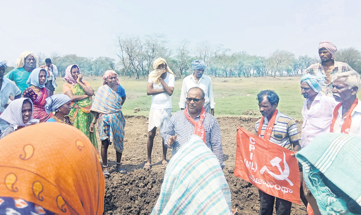 పని ప్రదేశాల్లో వసతులు కల్పించాలి 