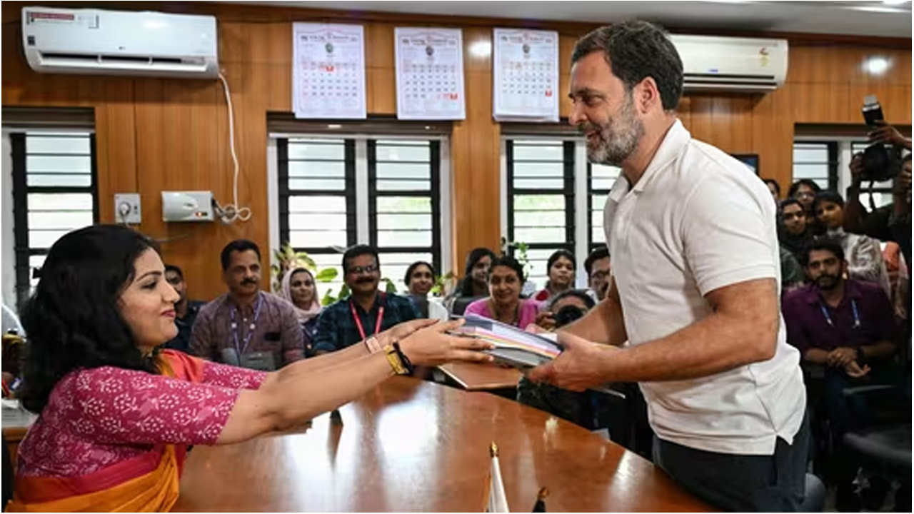 Rahul Gandhi: వయనాడ్ నుంచి నామినేషన్ వేసిన రాహుల్..