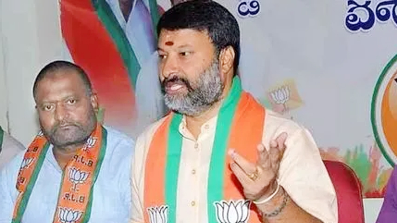 AP Politics: భూమన కరుణాకర్‌రెడ్డిని టీటీడీ చైర్మన్ పదవీ నుంచి తొలగించాలి: భానుప్రకాష్ రెడ్డి