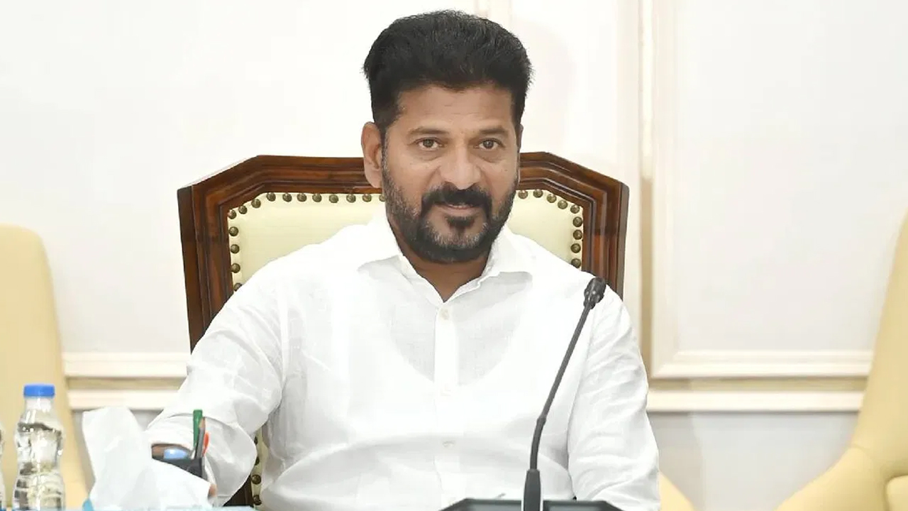 Revanth Reddy: ధాన్యం కొనుగోళ్లపై సీఎం కీలక ఆదేశాలు.. అలా చేస్తే చర్యలు తప్పవని వార్నింగ్..