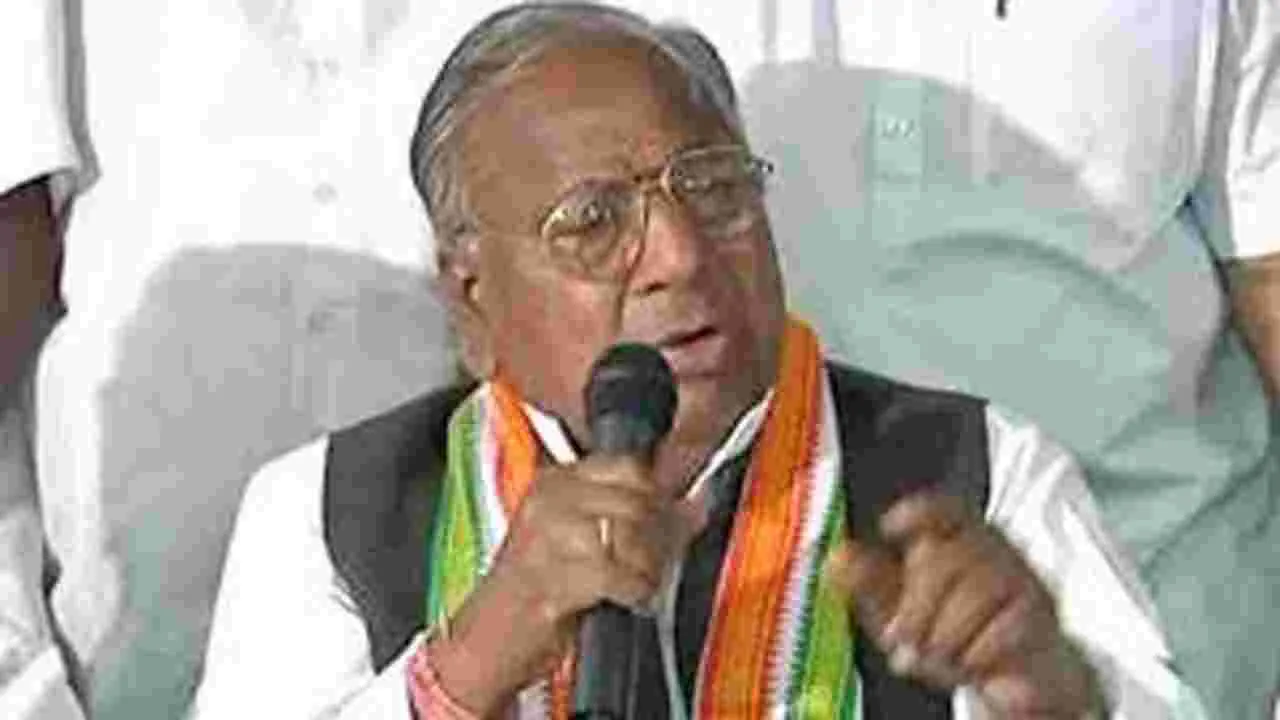 Hanumantha Rao: పార్లమెంట్‌లో బీసీ కులగణన బిల్లు పెట్టాలి