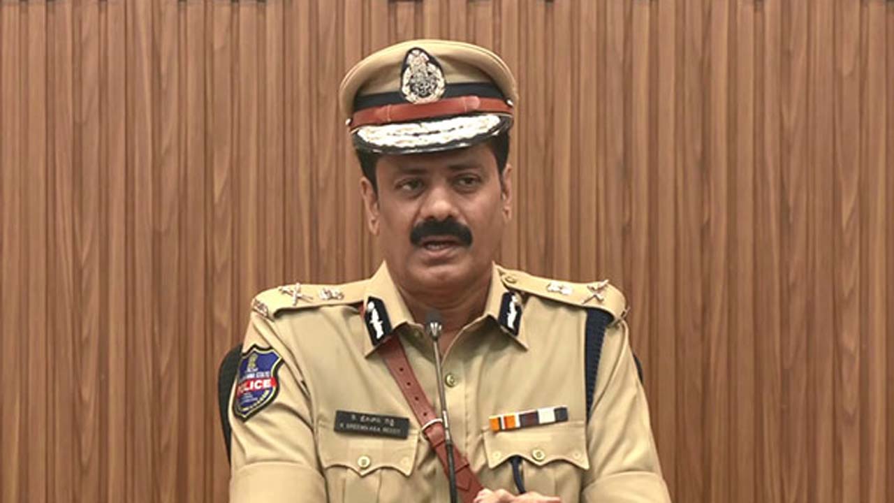 CP Srinivasa Reddy: పండగలను ప్రశాంతంగా జరుపుకోవాలి