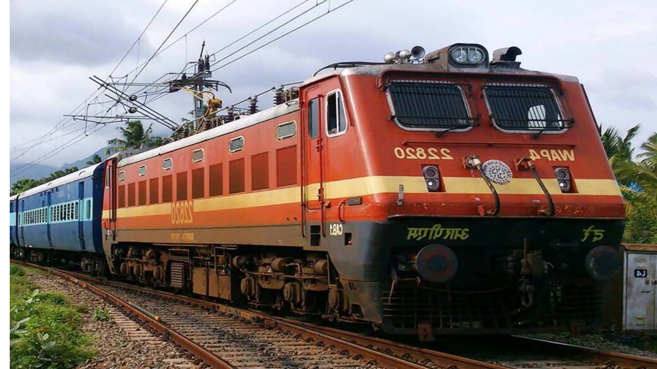 Special trains: సికింద్రాబాద్‌-దానాపూర్‌ మధ్య 24 ప్రత్యేక రైళ్లు