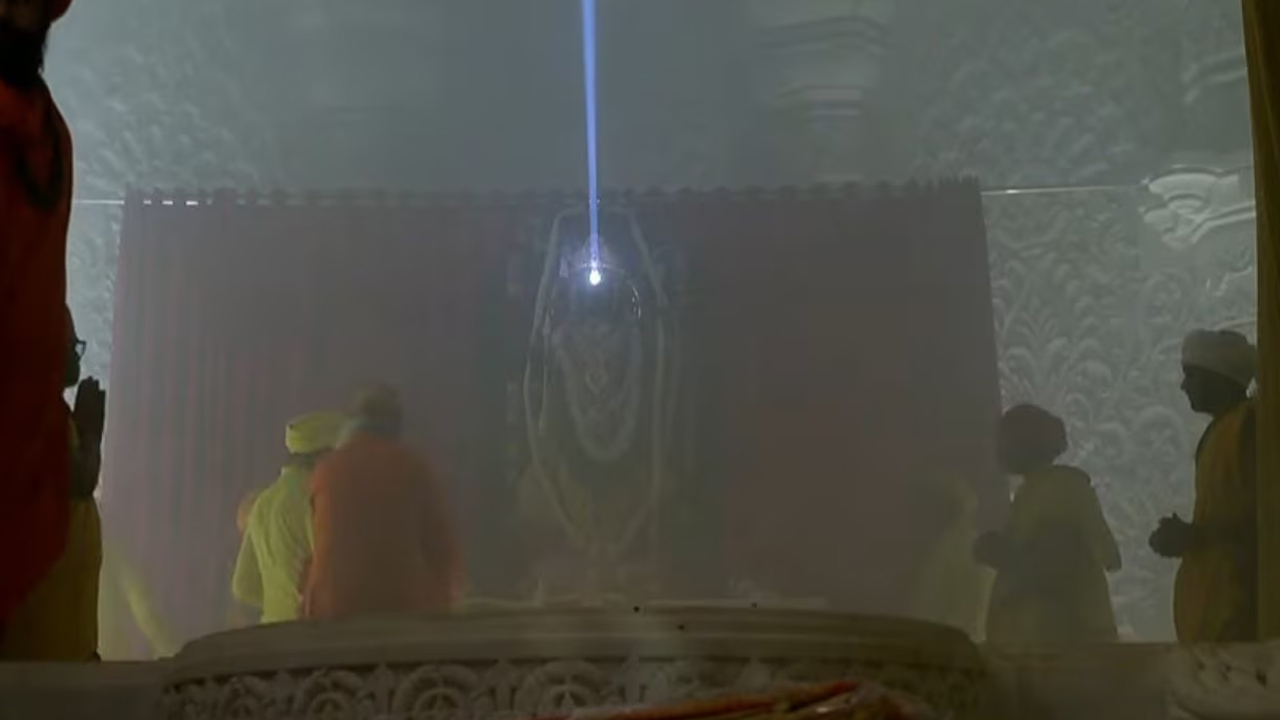 Ayodhya: అయోధ్యలోనే కాదండోయ్.. ఈ ఆలయాల్లోనూ సూర్య తిలకం పడతాయట...