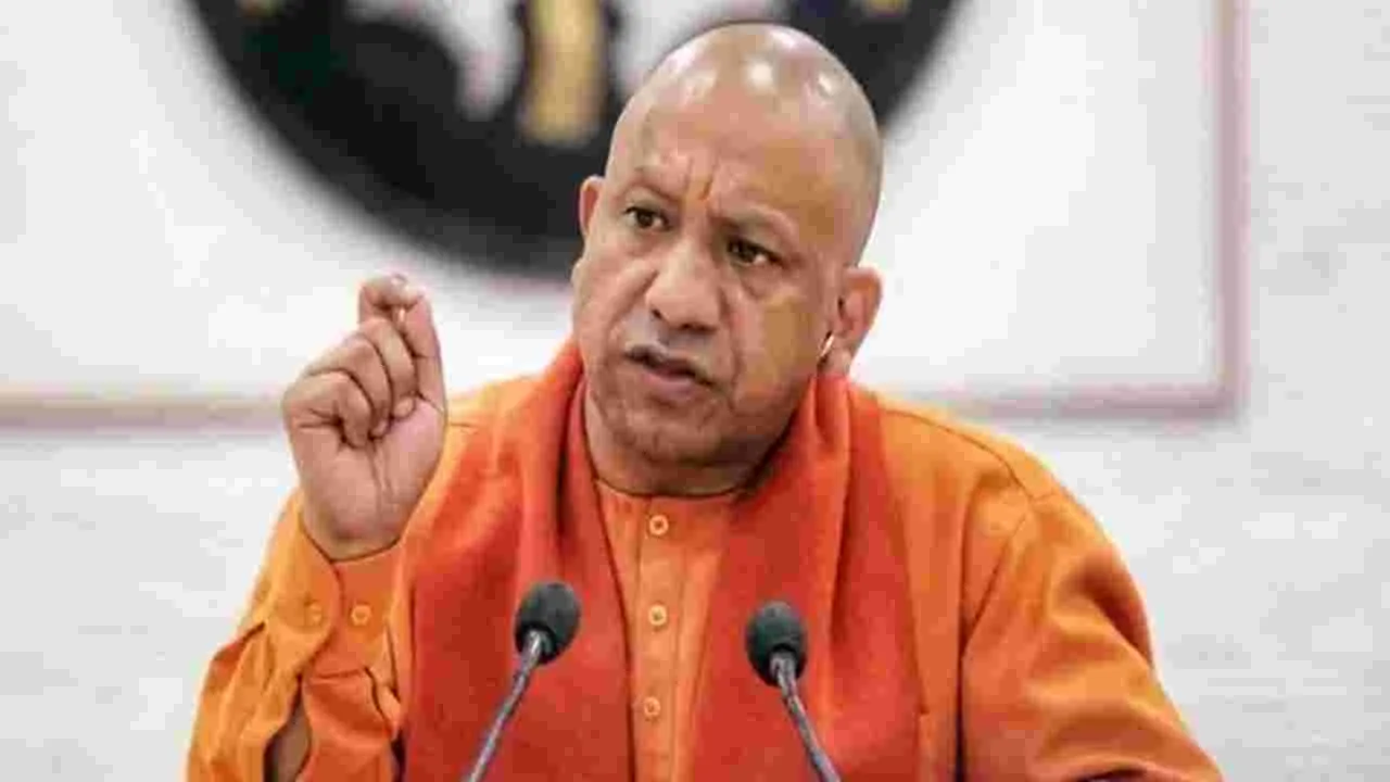 Yogi Adityanath: తగ్గిన యోగి ప్రభ..