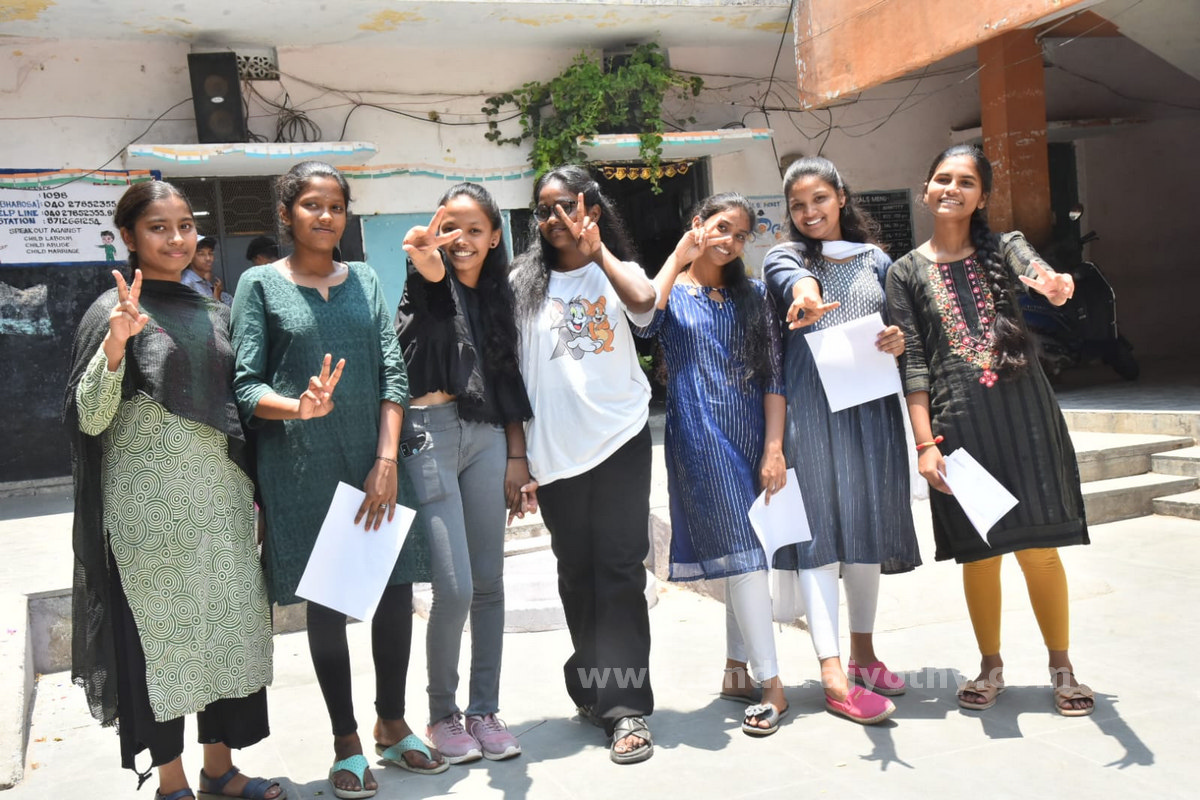 నిర్మల్‌ జిల్లా ఫస్ట్‌ వికారాబాద్‌ లాస్ట్‌ 