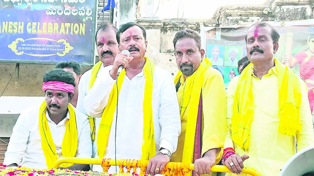 శాంతియుతంగానే ఓట్లు అడుగుతున్నాం