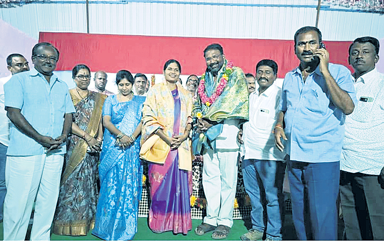 ఆర్యవైశ్యులను ఆదుకునేందుకే కార్పొరేషన్‌ 