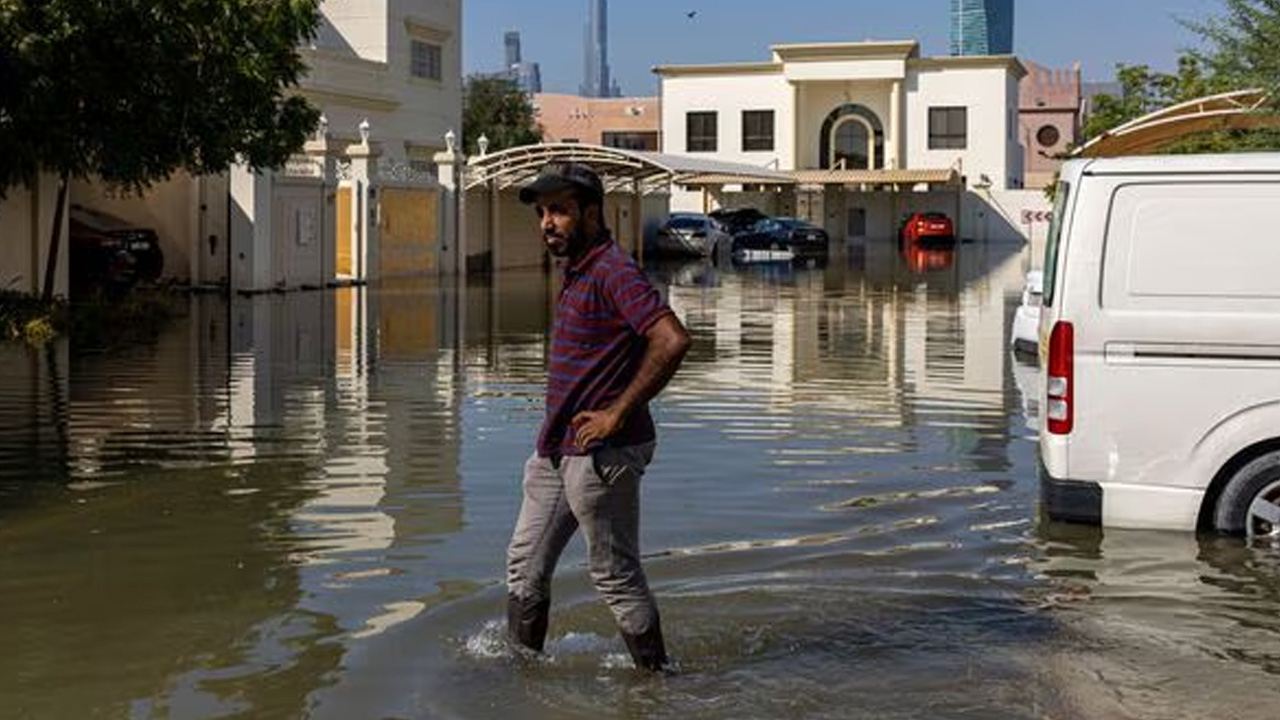 Dubai: దుబాయ్‌లో మళ్లీ జోరు వాన