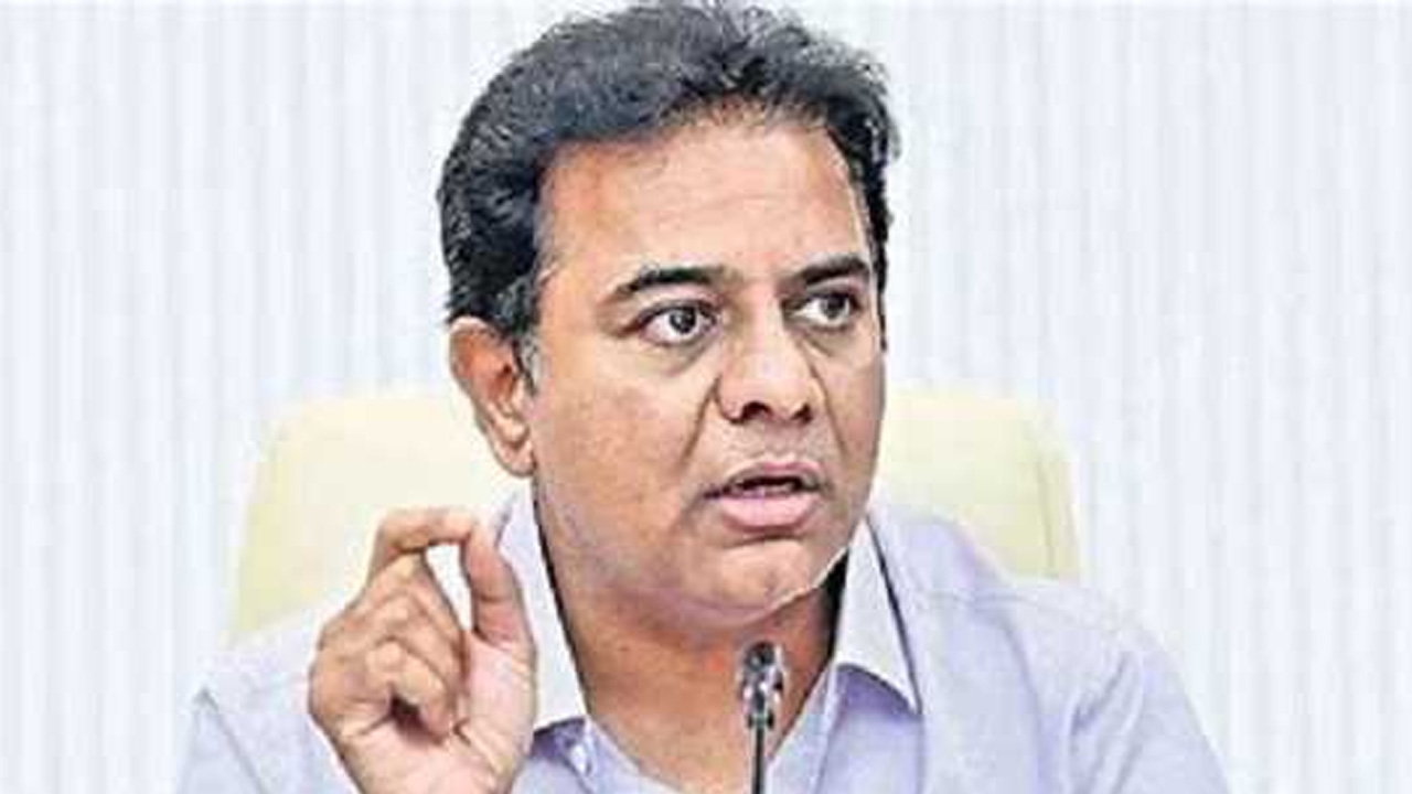 KTR: డబుల్‌ ఆర్‌ ట్యాక్స్‌ వసూలు చేస్తుంటే మీరేం చేస్తున్నారు మోదీ జీ?