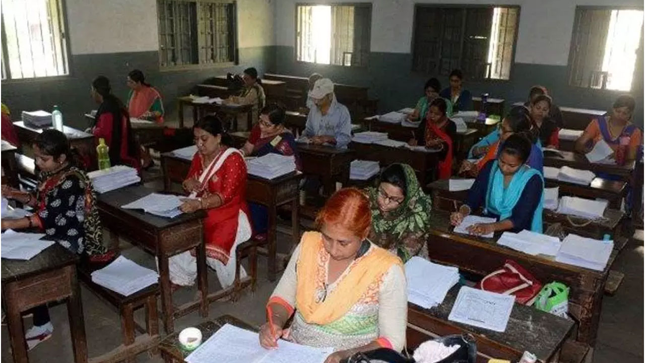 TS SSC Results 2024 Updates : రేపు ఉదయం పదో తరగతి ఫలితాలు..! ఒకే ఒక్క క్లిక్‌తో ఇలా చెక్‌ చేసుకోవచ్చు..