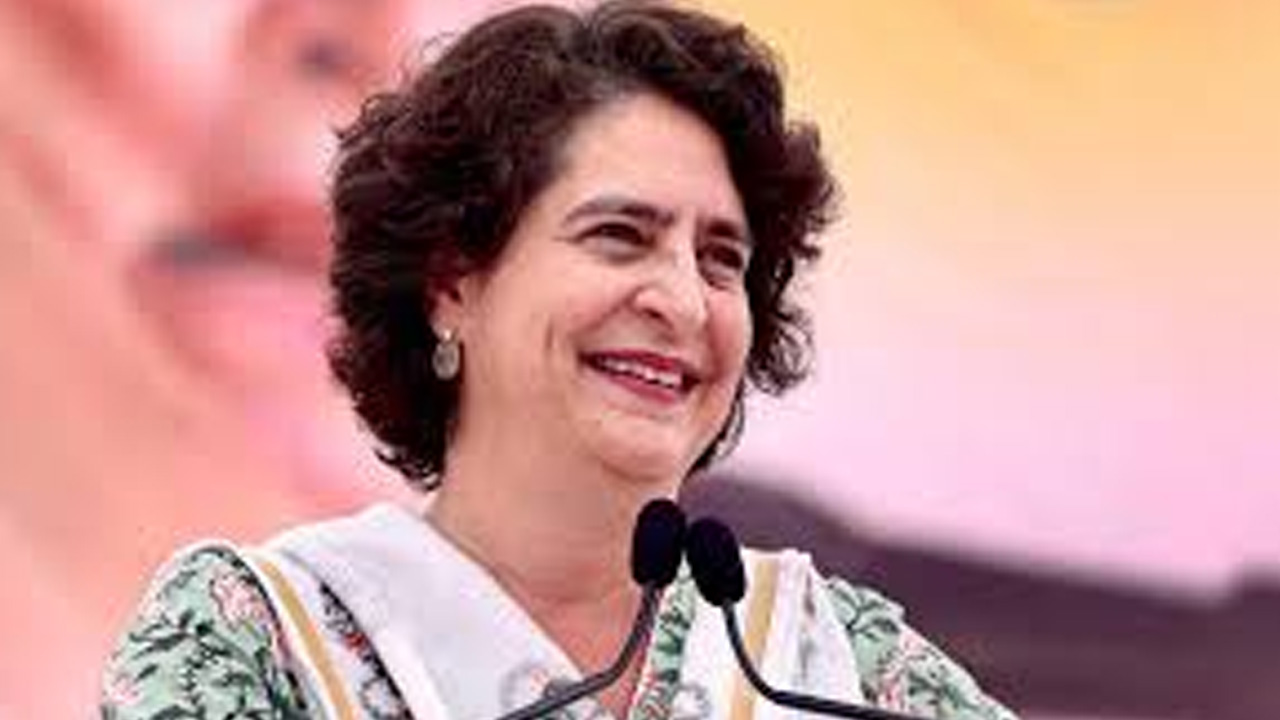 Priyanka Gandhi: రాయ్‌బరేలీ, అమేఠీల్లో ప్రియాంక మకాం..