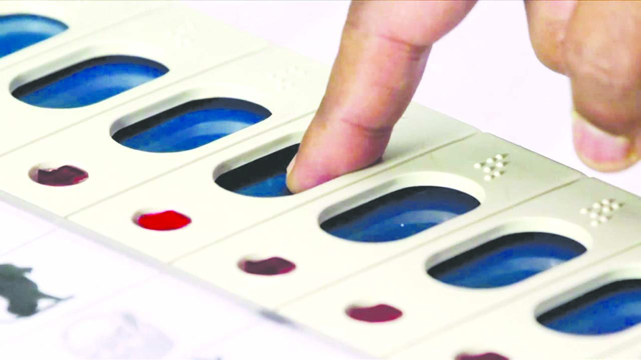 VOTE : వలస ఓటర్లపై గురి
