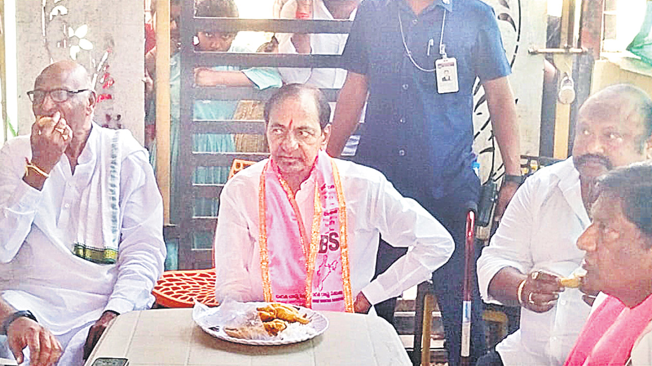 KCR: మూర్ఖ ముఖ్యమంత్రి..