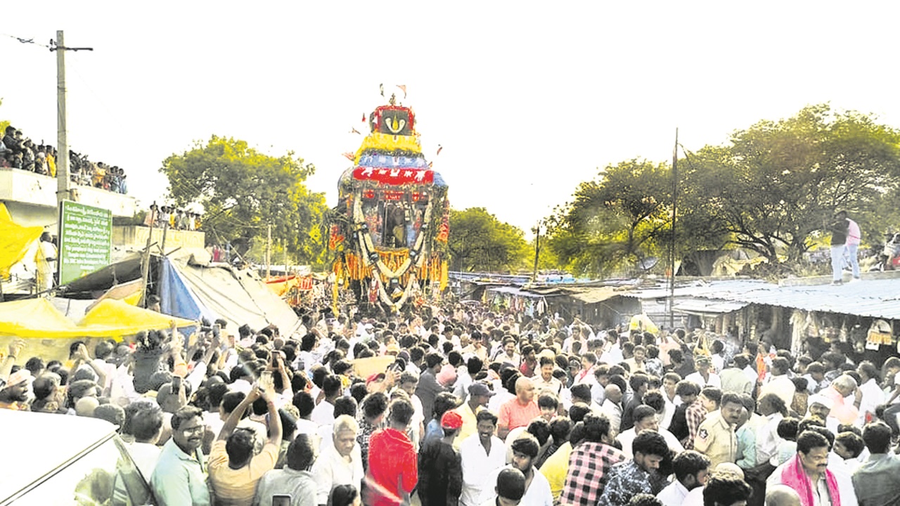 NARASIMHA SWAMY : నారసింహుడి రథోత్సవం