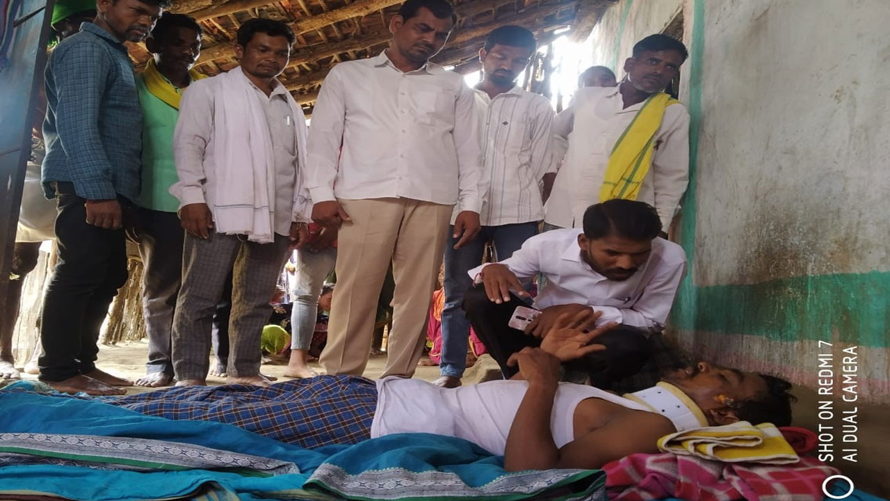 Kumaram Bheem Asifabad: దాడి చేసిన వారిపై కఠినచర్యలు తీసుకోవాలి