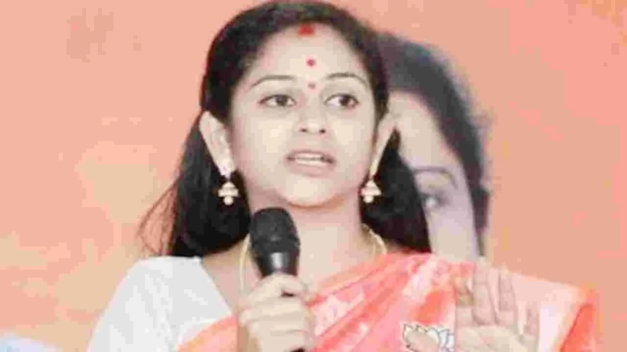 YAMINI SADINENI: లడ్డూలో అపవిత్ర పదార్థాలు కలిపారు.. యామిని సంచలన వ్యాఖ్యలు