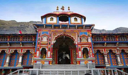 Badrinath : బద్రీనాథ్‌ దర్శనం కాకుండానే 650మందికిపైగా భక్తులు వెనక్కి