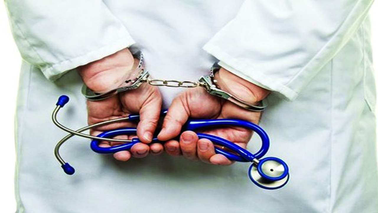 Fake Doctors: బస్తీల్లో శంకర్ దాదా ఎంబీబీఎస్‌లు.. పోలీసుల కేసు నమోదు