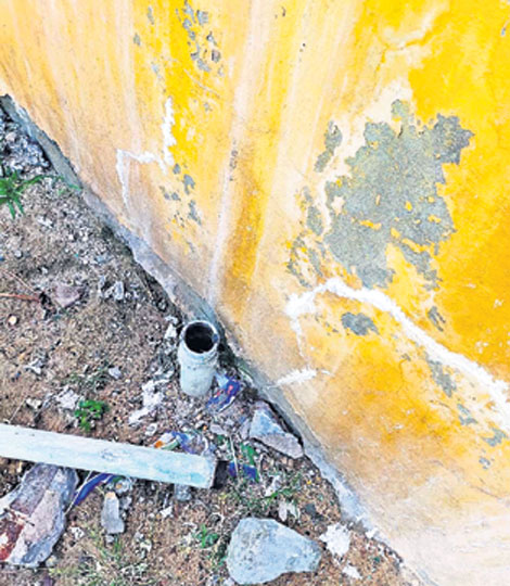    పైపులైన ధ్వంసం 