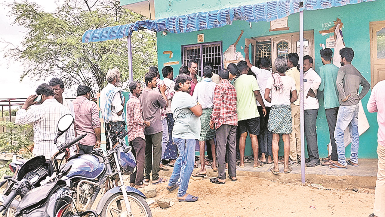 Liquour shops : మందు జాగ్రత్త..!